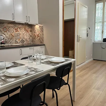 Apartamento Le14 Duomo-loreto Acomfortable Milán